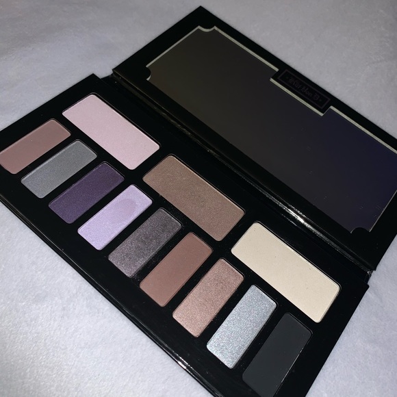 KAT VON D Interstellar eyeshadow palette. - Picture 5 of 6